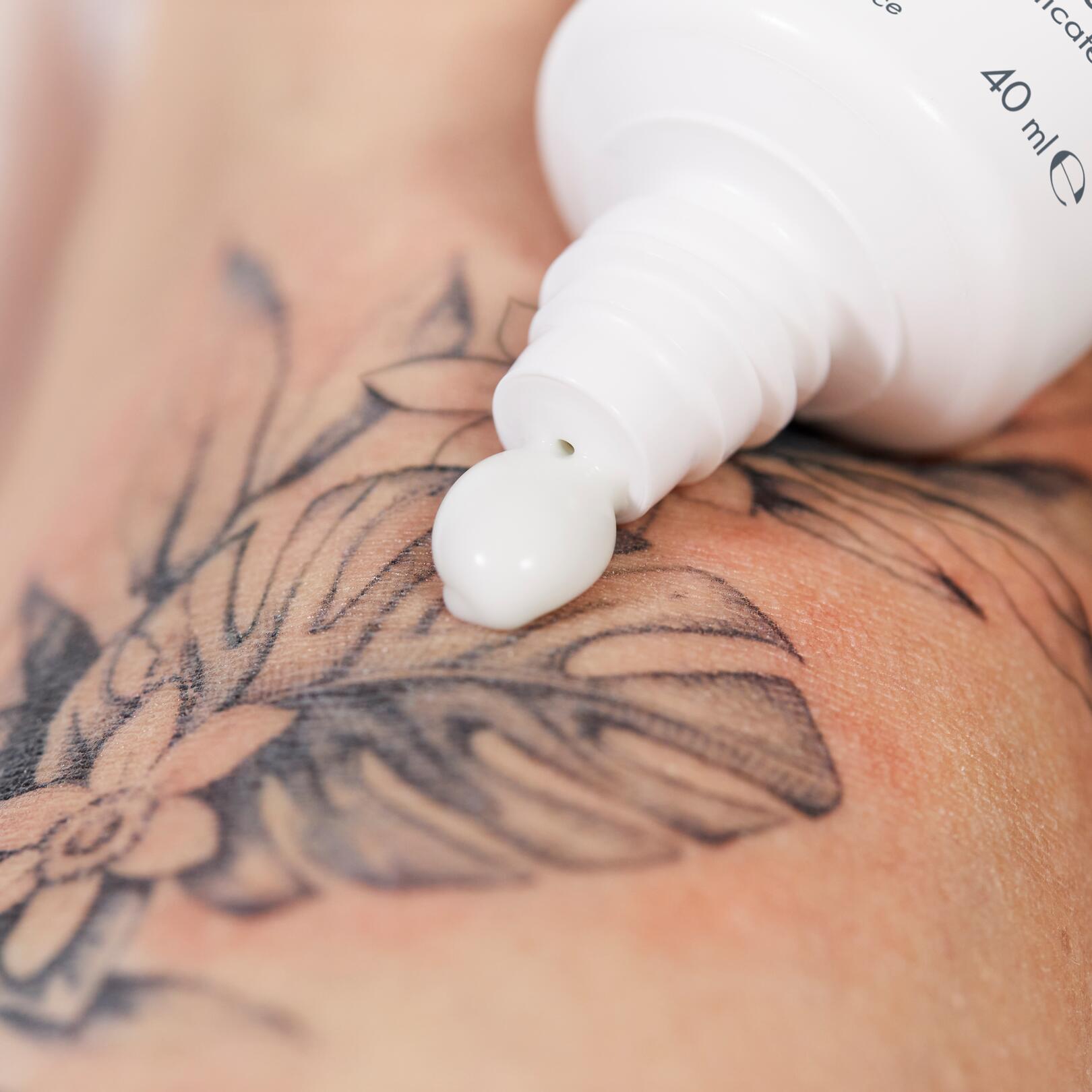 Cicalfate+ Hydraterende en herstellende verzorging NA INGREEP OF TATOEAGE