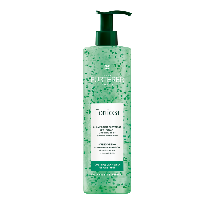 Fortifying and revitalizing shampoo with vitamins B3, B5 and essential oils