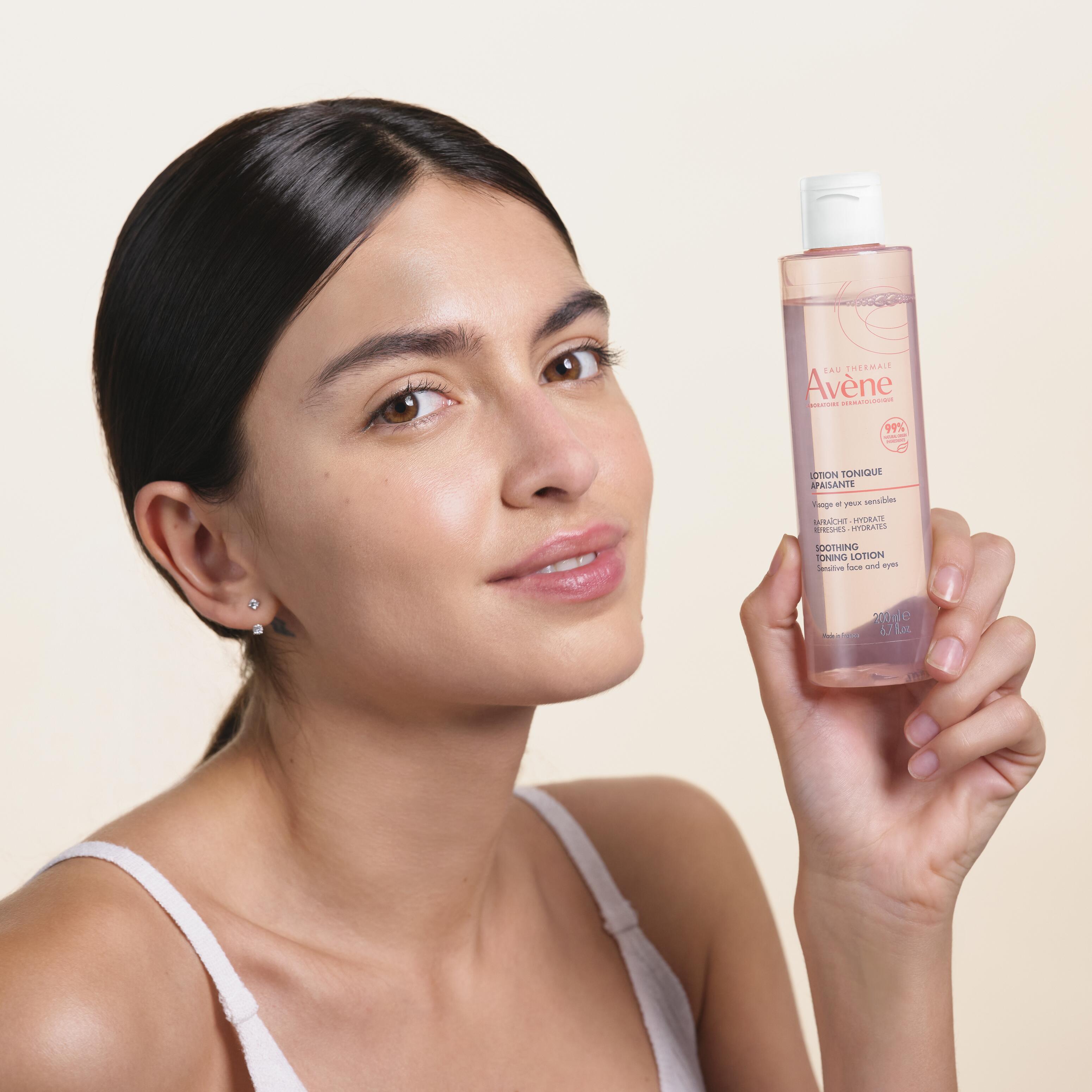 <span class="ezstring-field">av_essentiels_lotion_tonique_model_visual_3282770152517_1x1</span>
