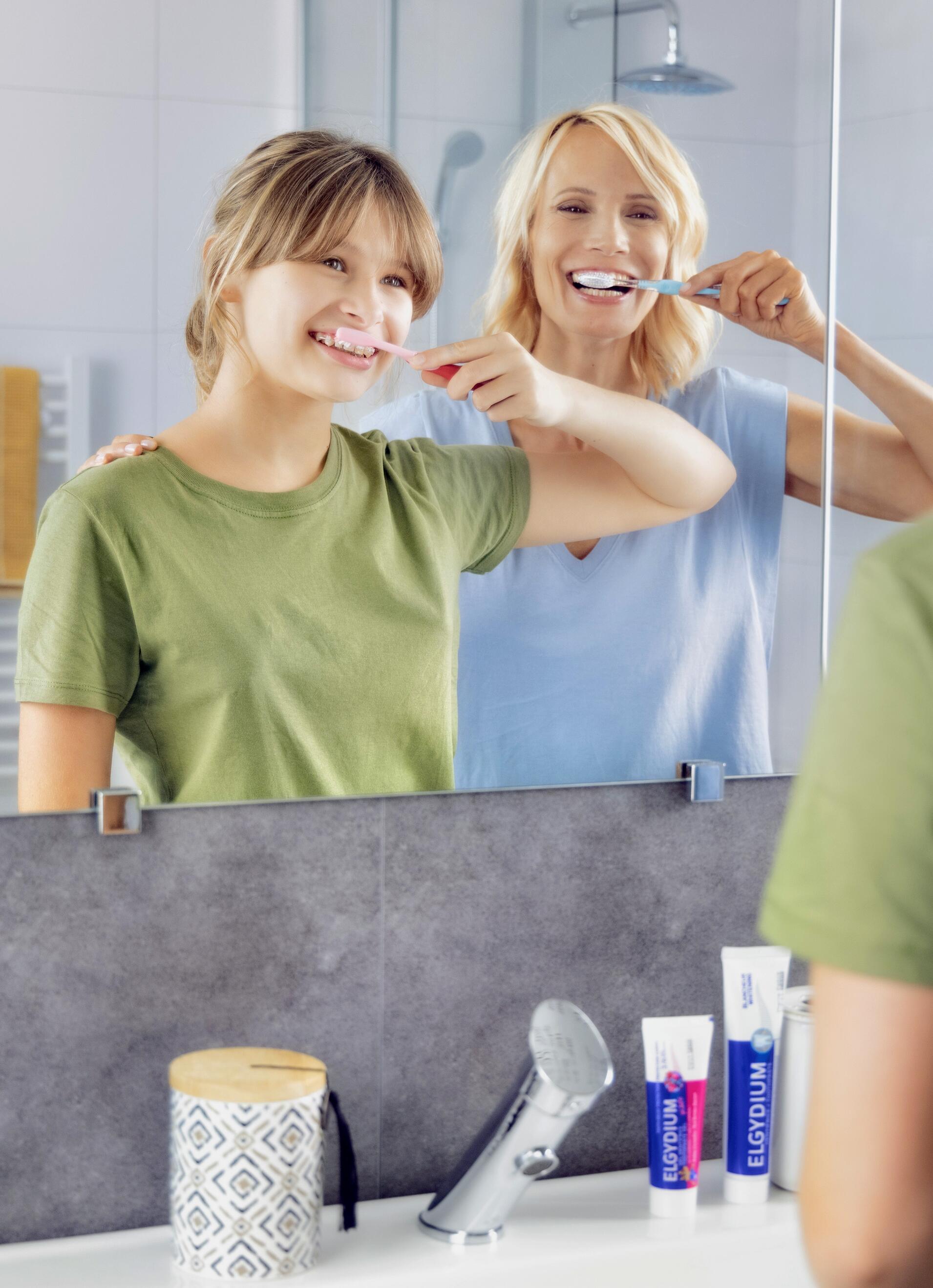 PISAM - #ConseilSanté TRUCS ET ASTUCES pour une haleine fraîche Pour une haleine  fraîche, il suffit d'adopter de bonnes pratiques d'hygiène buccodentaire :  ▫Se brosser les dents et la langue ▫Passer la