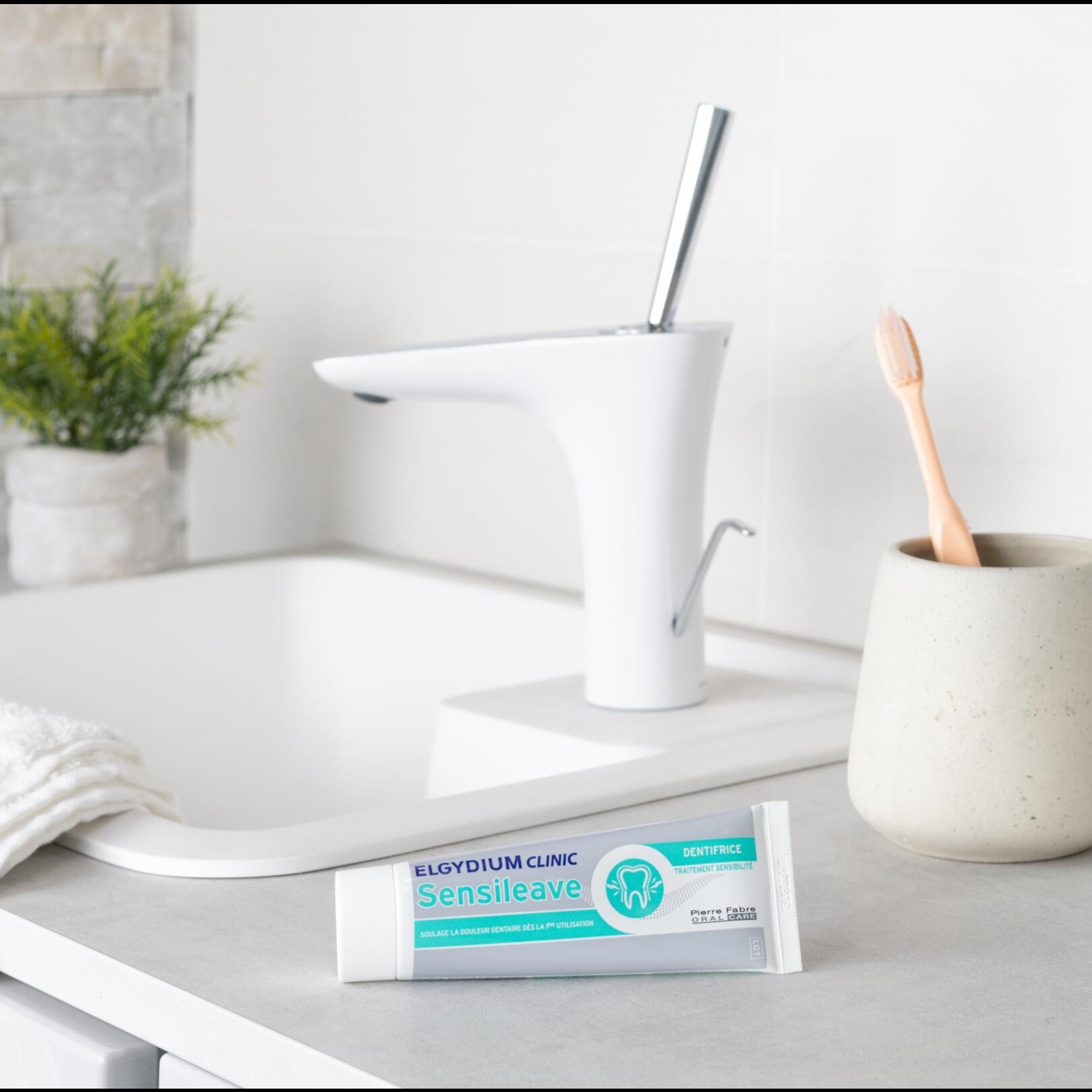 ELGYDIUM Clinic Sensileave - dentifrice sensibilité dentaire