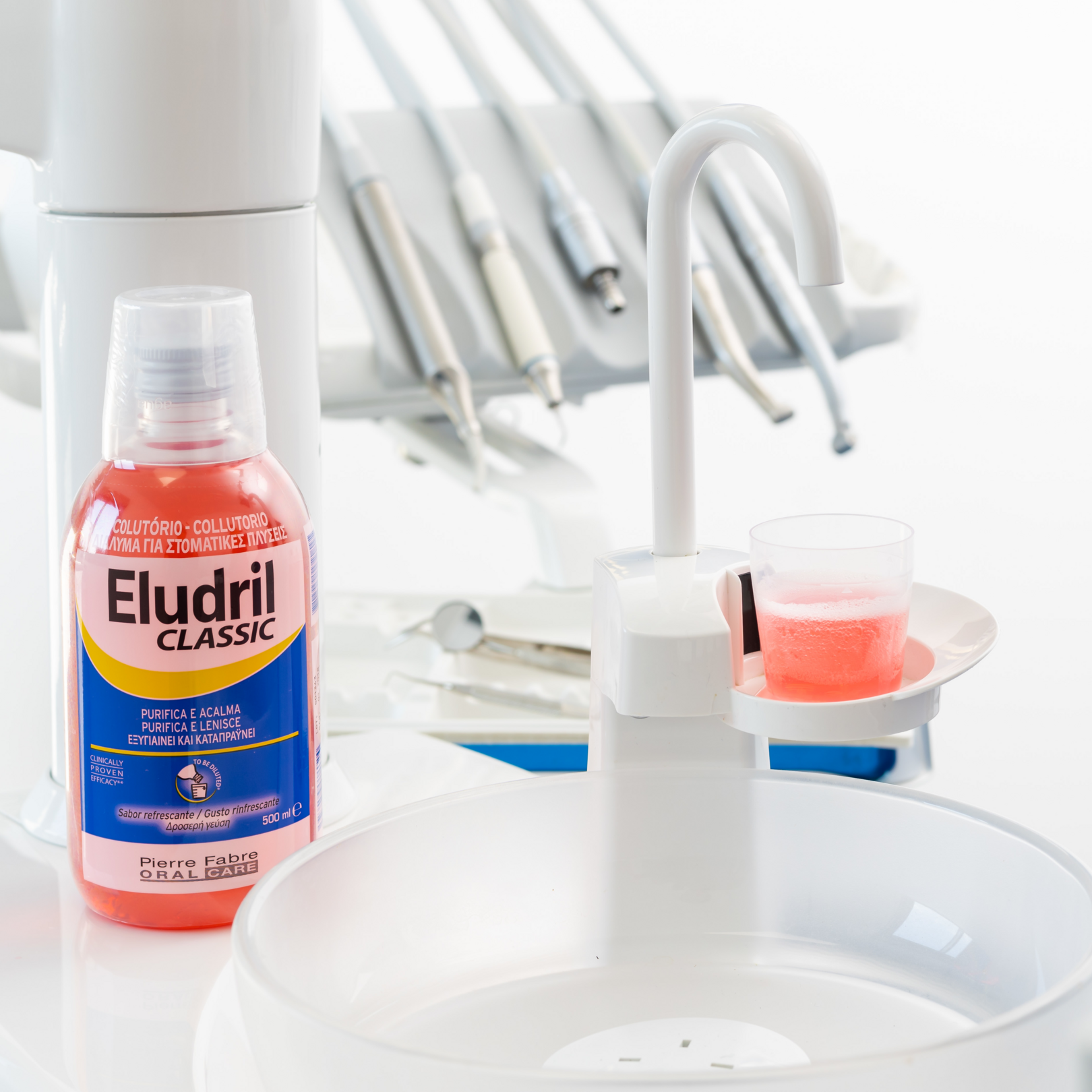 Eludril Classic Colutório Antibacteriano e Calmante 
