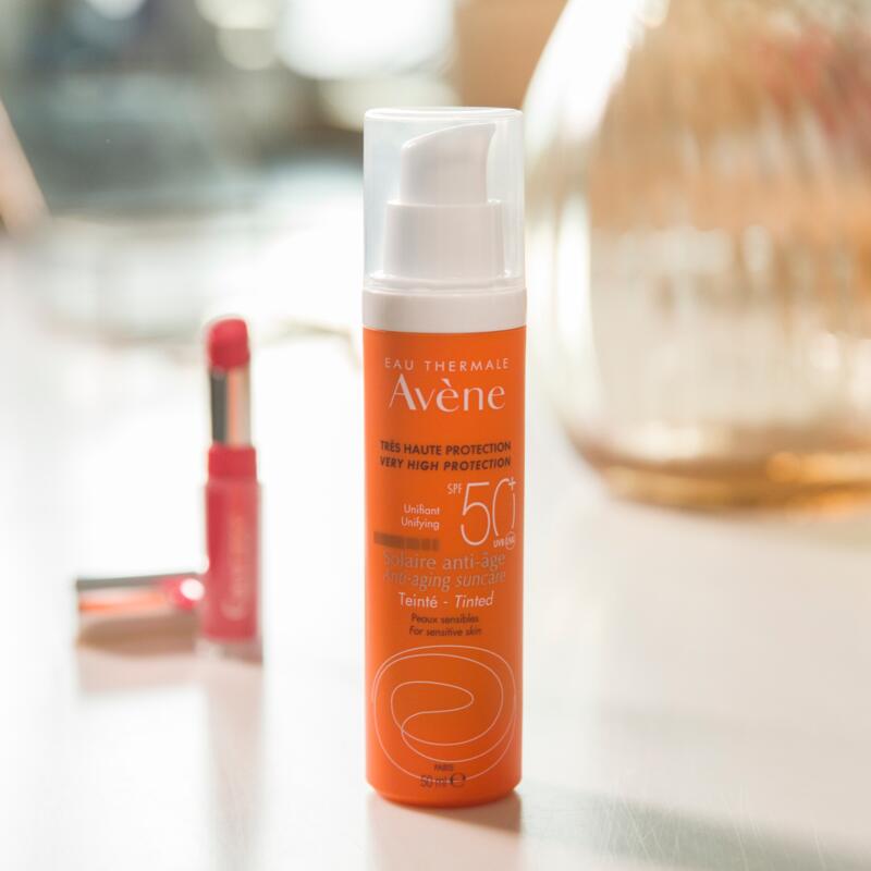 Solaire anti-âge teinté SPF 50+