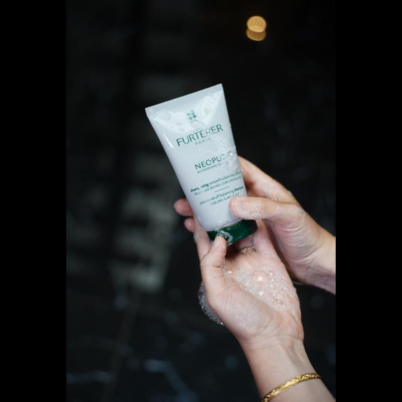 Evenwicht herstellende anti-roosshampoo voor een droge, schilferende hoofdhuid - Anti-roosshampoo